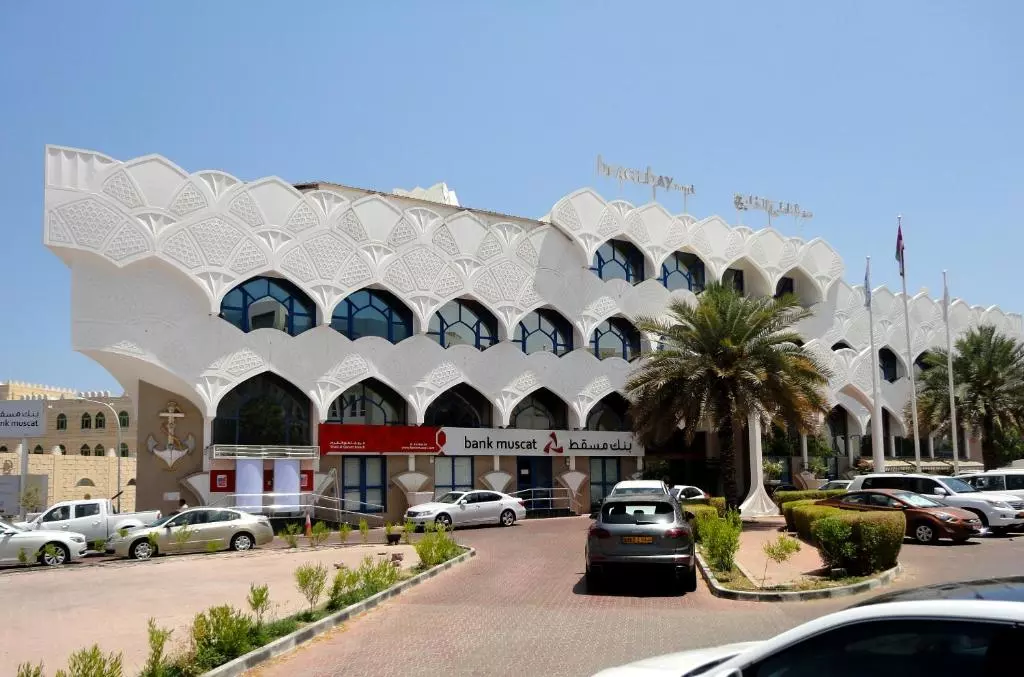 هتل بیچ بای مسقط